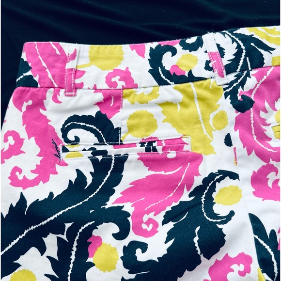 Banana Republic Milly Collection Shorts, Filigree patterned, ladies Size 0. - Picture 3 of 16